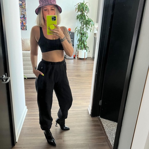 Meet your Posher, Sunny - Picture 11 of 17